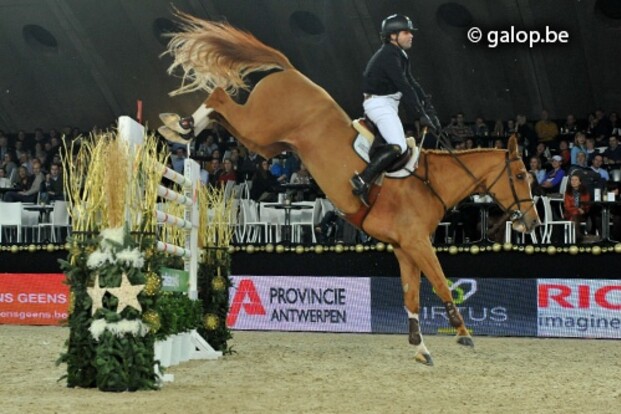 Carlos Motta Ribas wint de 6-bars Carlos Motta Ribas wint de 6-bars