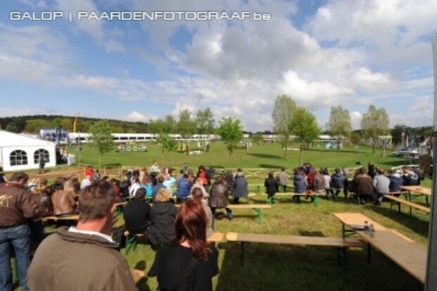 Luxemburg voor onze Belgen in eerste 1.45m Luxemburg voor onze Belgen in eerste 1.45m