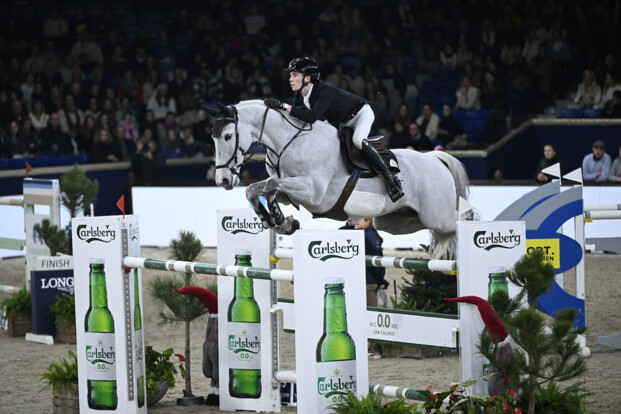 Thibeau Spits springt naar zilver in St. Tropez