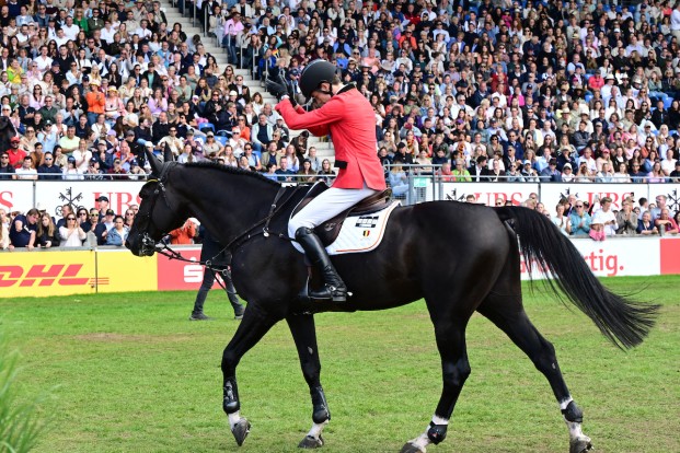 Thibeau Spits verstevigt leiderspositie in FEI Jumping U25 Ranking na WK-zilver