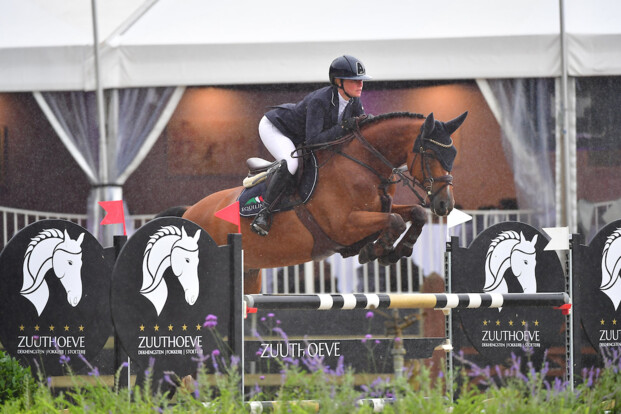 Elisa Strubbe springt naar zilver in de CSI3* GP van Royan!