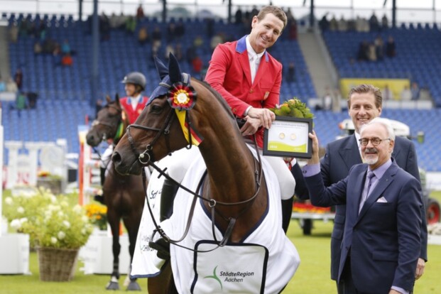 Aken: Carlos wint, Nicola 7e in opwarmer GP Aken: Carlos wint, Nicola 7e in opwarmer GP