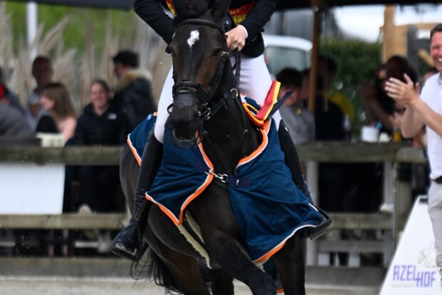 Niet verwacht: Jules Van Hoydonck wint goud op BK