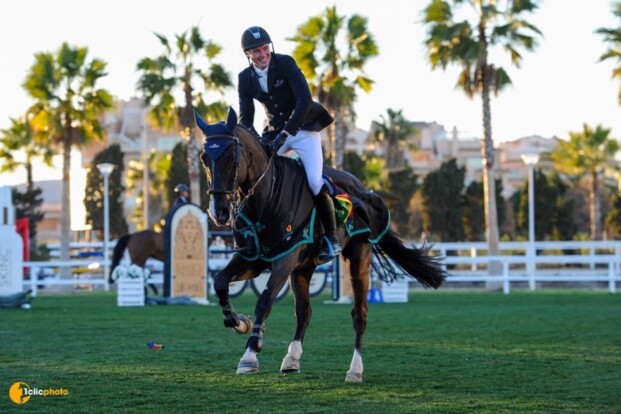 Clemens wint GP Oliva Nova