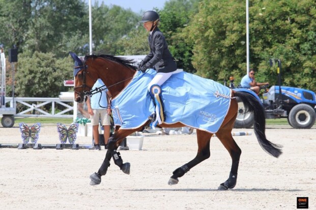 Evelyne Blaton springt naar winst in Knokke Evelyne Blaton springt naar winst in Knokke