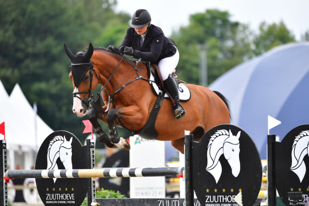 Jessica Geurts triomfeert in het Azelhof!