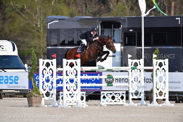 CSI3* Lanaken:Snelle zege voor Dries Dekkers