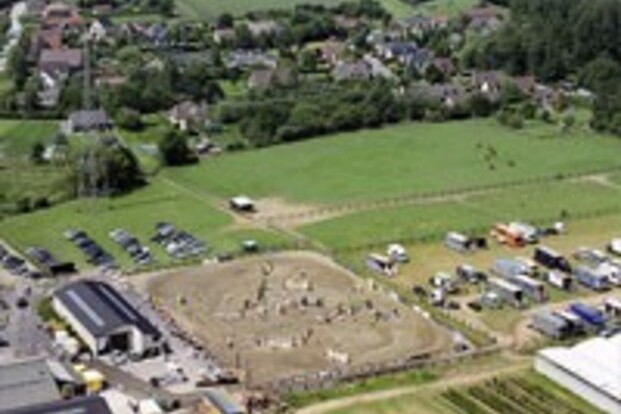 OUTDOOR Oefenjumping Sportstal Vanderhasselt