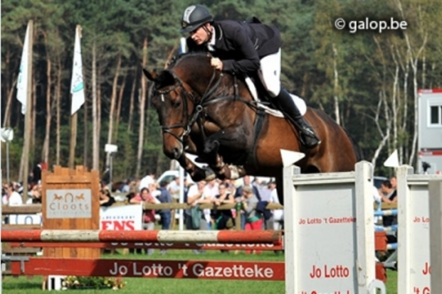 Upsilon, Chatman, Tangelo boven in Darco Cup Upsilon, Chatman, Tangelo boven in Darco Cup