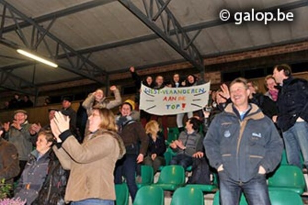 Nationale indoor LRV pony"s - Alle foto"s online