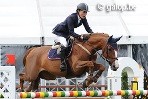 Aniek Poels wint 1m35 te Gent voor Polleunis