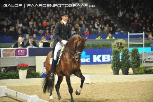 Lier: Hans-Peter Minderhoud voert stand aan Lier: Hans-Peter Minderhoud voert stand aan