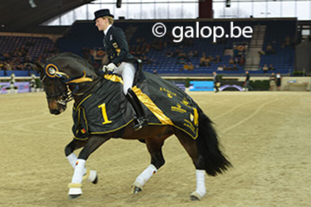 Langehanenberg wint GP - Jeroen Devroe wordt vijfde