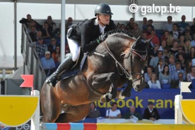 Armani van Overis Z voor Pénélope
