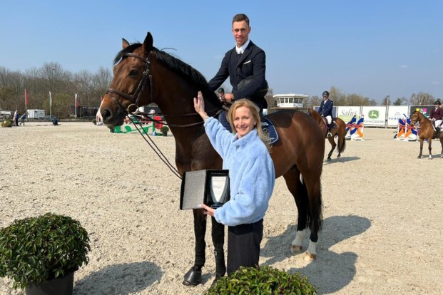 Roy Van Beek begint de dag met winst! Roy Van Beek begint de dag met winst!