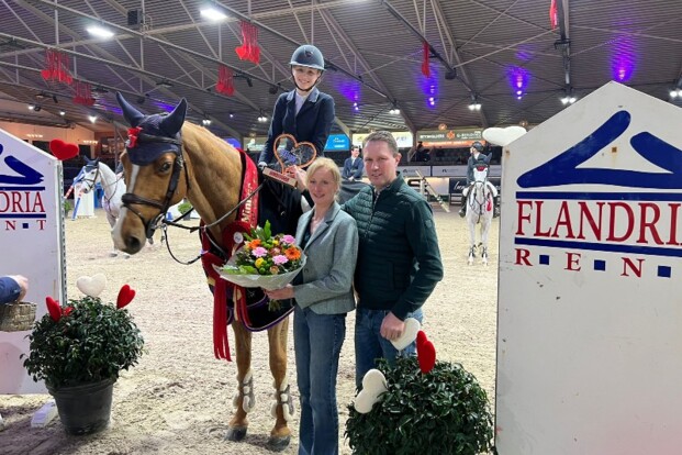Evelyne Putters wint de CSI2* GP van Lier!