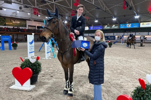 Thibeau Spits leidt direct Belgisch podium!