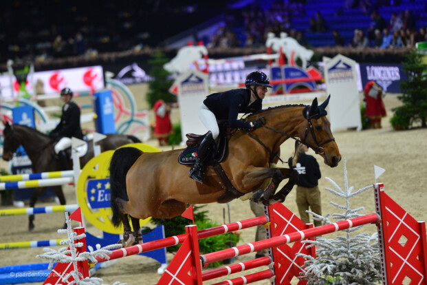 Leonie Peeters springt naar zilver in de Silver Tour Grand Prix!