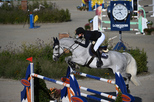 Zoe Conter springt naar winst in Ocala