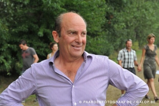 Fences: 195.000 voor Moneymaker vd Axelhoeve Fences: 195.000 voor Moneymaker vd Axelhoeve