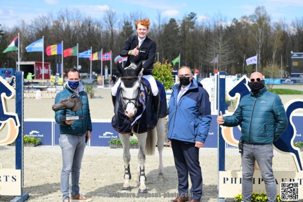 Alexander Housen wint de YR-Grand Prix! Alexander Housen wint de YR-Grand Prix!