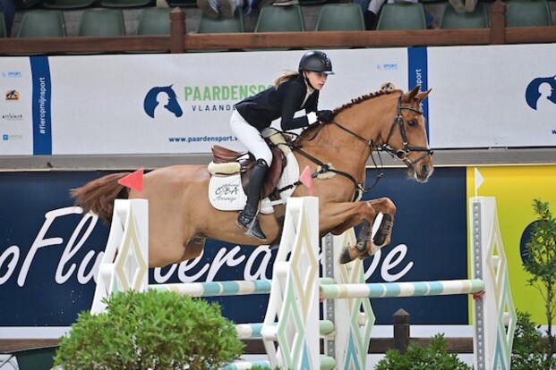 Laure Tijskens pakt brons in de Pony-GP!