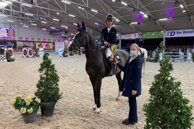 Ook Gilles Thomas wint in het Azelhof!