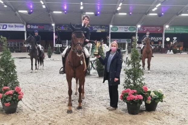 Thibeau Spits start met een overwinning!
