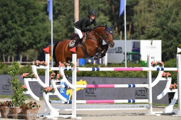 Ann Carton-Grootjans start op het podium!