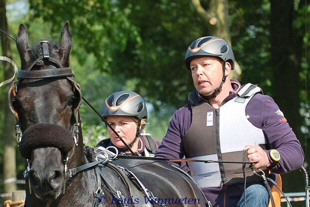 Goud voor Jacques Poppen met Arabo-Fries PP