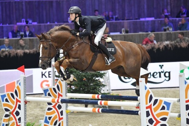 Thibeau Spits start de dag op het podium!
