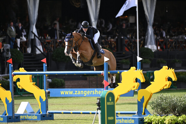Emilie Conter snelt opnieuw naar winst in Ocala
