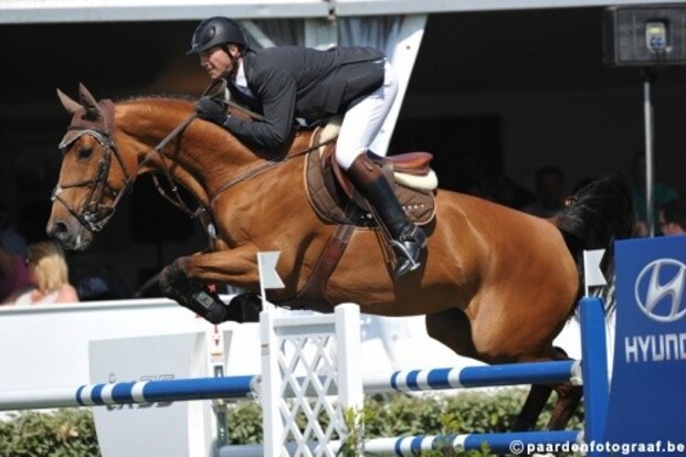 Opgave Demeersman, Delaveau wint GP Caen