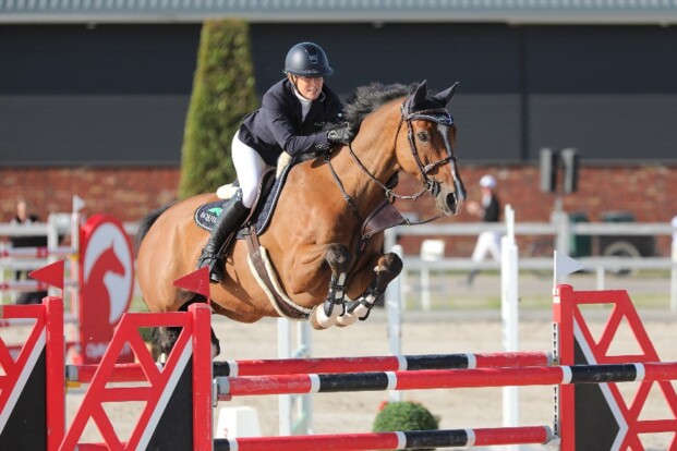 Laura Renwick klopt Annelies Vorsselmans! Laura Renwick klopt Annelies Vorsselmans!