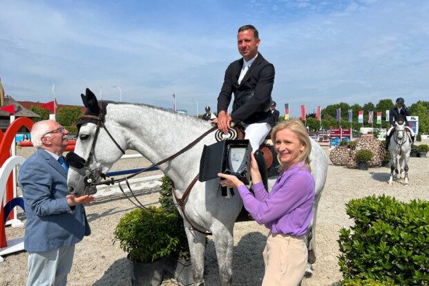 Vincent Lambrecht spurt naar winst in Lier!