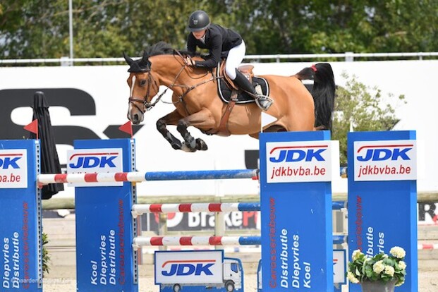 Caro-Belle De Hornois wint in Valkenswaard!