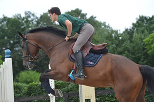 Na FEI, ook definitieve goedkeuring KBRSF van de Equi Smart Control op springwedstrijden.