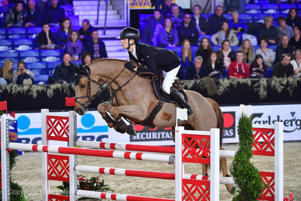 Jeroen De Winter snelt naar overwinning in St. Lô!