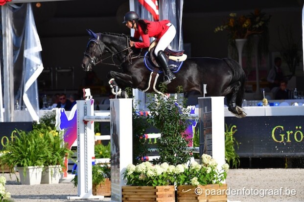 CSI3*: Virginie Thonon wint Wereldbeker!