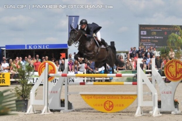 Naessens wint drie proeven in Duisburg