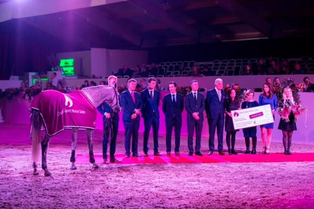 Ashford Farm koopt topper DSHS voor 400.000