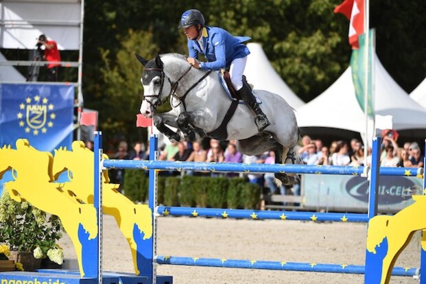 Ahlmann & Caribis Z winnen in Aken Ahlmann & Caribis Z winnen in Aken