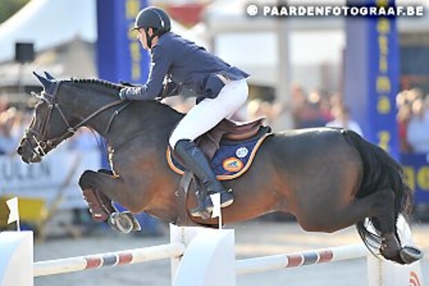 Nicola Philippaerts en Carlos VHP Z tweede in 1.50m Arezzo