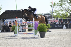 Jules Denutte leidt integraal Belgisch podium in de CSIU25YJ-A Grand Prix