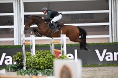 Jean-Christophe de Grande rijdt naar zilver in 1m45 Grand Prix-kwalificatie