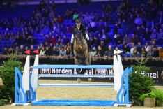 Eliah Pieters naar winst in CSI2* Grand Prix