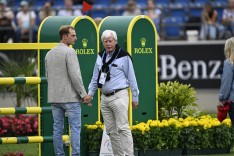 Drie paarden sterven na gruwelijke aanvallen: Duitse paardenlegende looft 10.000 euro uit