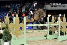 1ste manche ponychallenge voor Roy Van Beek