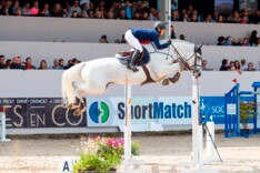 Japanner Eiken Sato blaast concurrentie weg