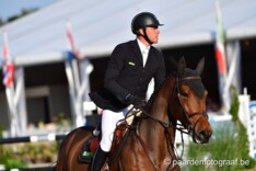 CSIYH1* Opglab.: Hendrickx in goede doen!